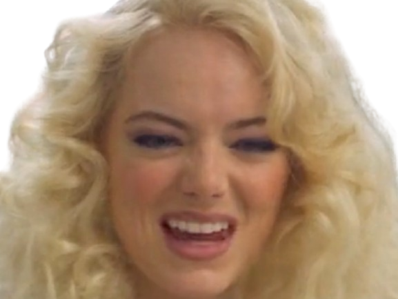 annie landsberg maniac serie emma emily jean stone actrice productrice americaine blonde femme chewing gum