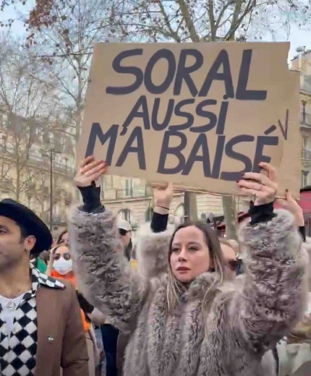 alice cordier nemesis soral baise annonce pancarte feministe droite identitaire manif femme