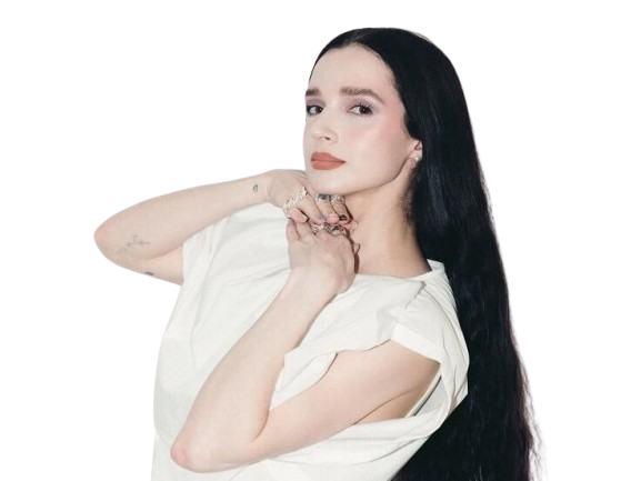 that poppy moriah rose pereira chanteuse pop metal alternatif metalcore youtubeuse bizarre americaine