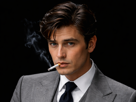 alain-delon-acteur-francais-france-clope-cigarette-fume-costume-gris-classe