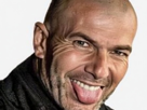 zinedine-zidane-zizou-tire-l-langue-ce-salaud