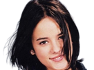 alizee-jacotey-chanteuse-pop-francaise-annees-2000-musique-femme-jeune-vingtaine-vingtenaire-cheveux-bruns-yeux-marrons-lolita