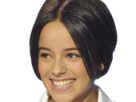 alizee-jacotey-chanteuse-pop-francaise-annees-2000-musique-femme-jeune-vingtaine-vingtenaire-cheveux-bruns-yeux-marrons-lolita