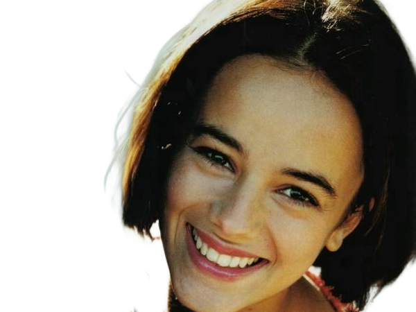 alizee jacotey chanteuse pop francaise annees-2000 musique femme jeune vingtaine vingtenaire cheveux-bruns yeux-marrons lolita