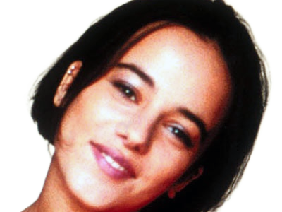 alizee jacotey chanteuse pop francaise annees-2000 musique femme jeune vingtaine vingtenaire cheveux-bruns yeux-marrons lolita