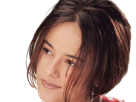 alizee-jacotey-chanteuse-pop-francaise-annees-2000-musique-femme-jeune-vingtaine-vingtenaire-cheveux-bruns-yeux-marrons-lolita