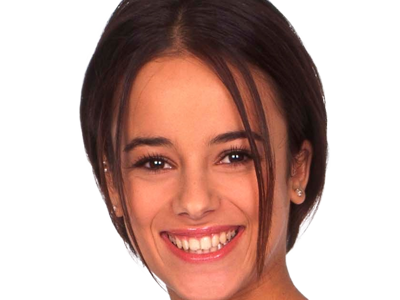 alizee jacotey chanteuse pop francaise annees-2000 musique femme jeune vingtaine vingtenaire cheveux-bruns yeux-marrons lolita