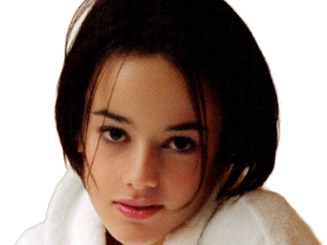 alizee jacotey chanteuse pop francaise annees-2000 musique femme jeune vingtaine vingtenaire cheveux-bruns yeux-marrons lolita