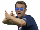 macron-president-rayban-cavani-lunettes-psg-paris-qatar-politique-lfi-rn-rassemblement-national-foot-football