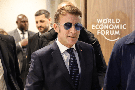 macron-lunettes-wef-jvc-bluepill-costume-costumenoir-hommeennoir