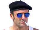 macron-lunettes-soleil-president-lrem-beret-cigarette-clope
