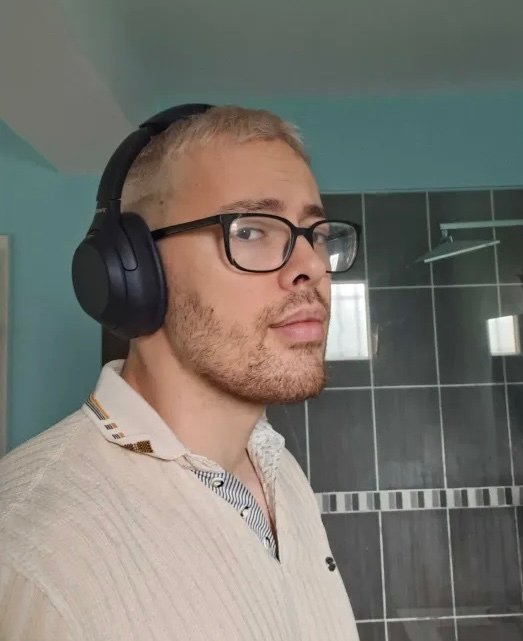 forumeur puceau moche irl visage no fake zero tout pseudo photo aidesoutien