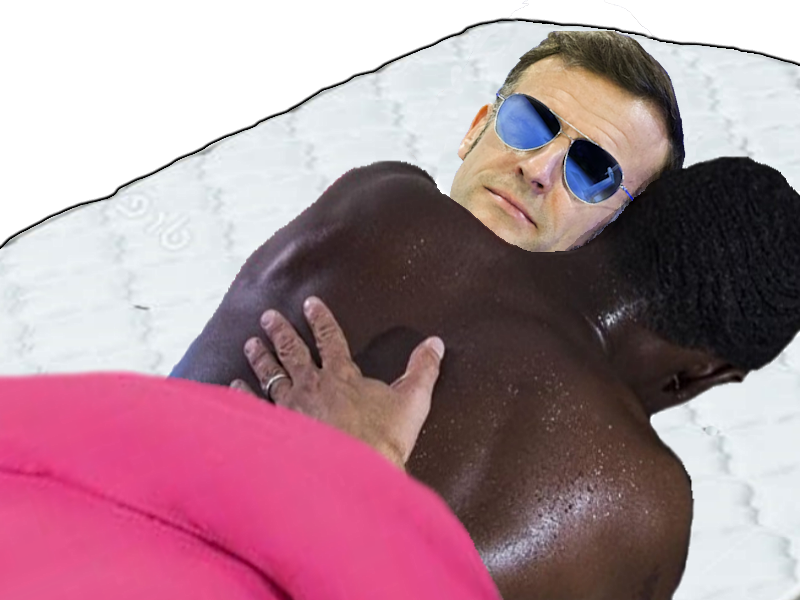 macron lunettes bleu bleues sueur afrique trump macroned jean-mi brigitte trognon president