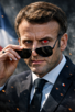 emmanuel-macron-president-bigmac-oeildutigre-oeil-tigre-bluepill-boss-mafia-lunettesbleues