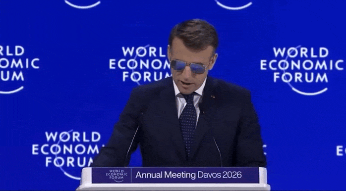 emmanuel macron trump bigmac bluepill lunettesbleues donut wef