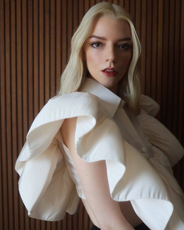 any mani brea tiny gina peak blind gorge alia atreides dune menu nea joven actress