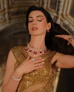 hathaway interstellar batgirl 90s selina kyle catwoman milfed prada mirana daphne 99 serenity hath bulgari