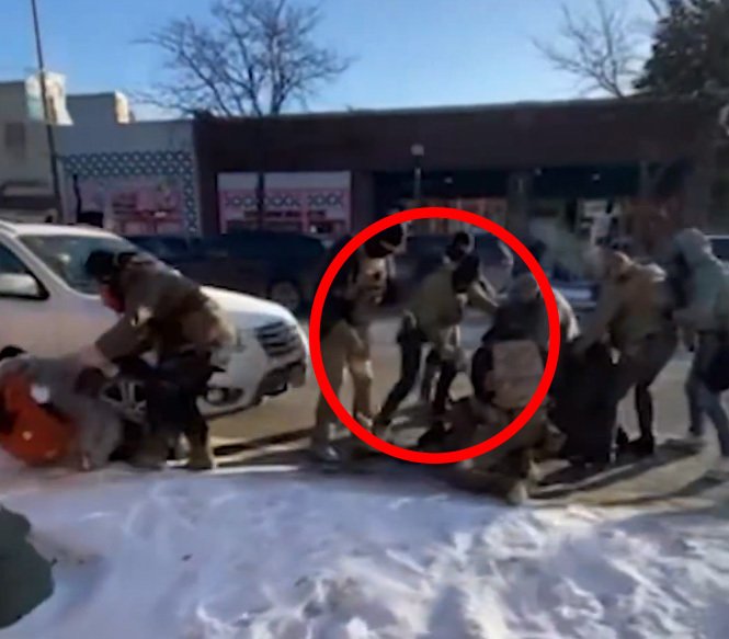 ice minneapolis shooting arme gun mort gauche gaucho migrant clando clandestin manif