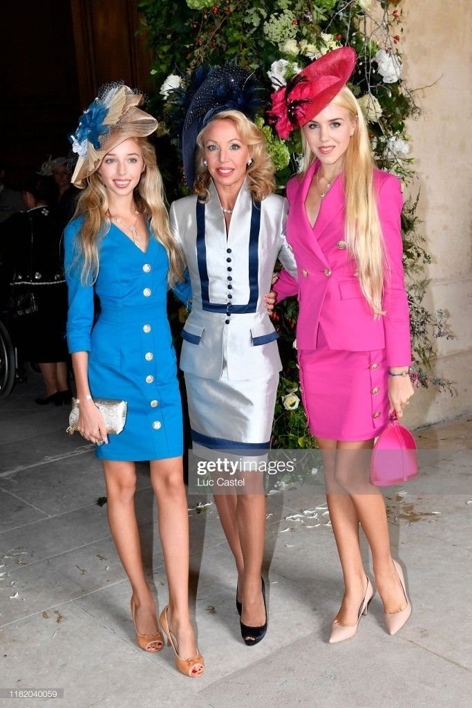 bourbon deux siciles filles royale italie monaco blondes maria carolina chiara talons sexy gala rallye