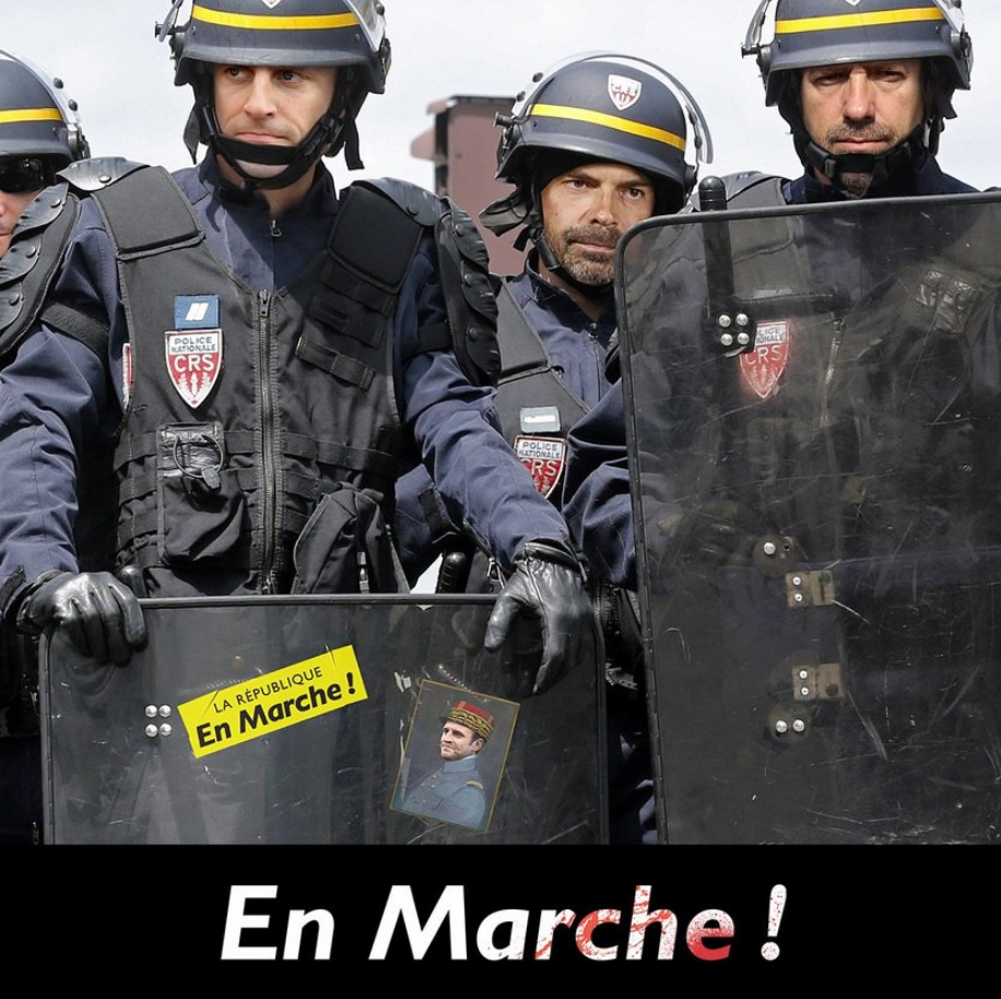 emmanuel macron bigmac crs edouard philipe castaner foule manif gilet jaune larem boss casque