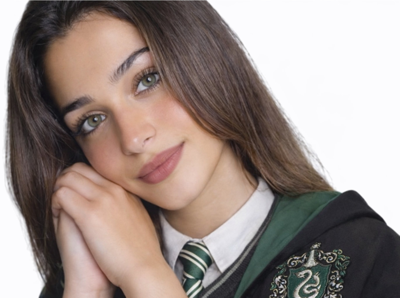 yaren yapici turque actrice attentive fille poudlard harry potter serpentard