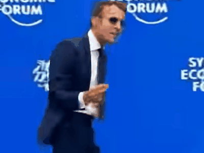 emmanuel macron dance danse wonki lunettes bleu gif davos