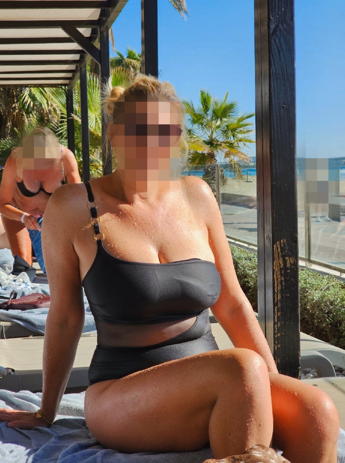 femme milf bellemere magalie loche grosse chubby seins ventre