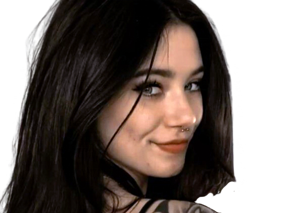 nonsalemwitch goth gothique emo badass belle style tatouage sourire charme regard piercing maline