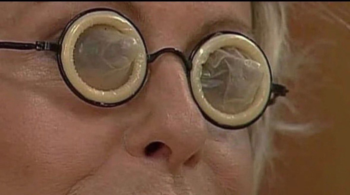 preservatif aveugle capote condom lunettes lunette