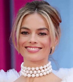 margot robbie harley string quinn pink barbie prey wife bird nuts blow piper suck boca