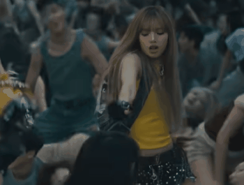 lisa blackpink dance danse style badass chanteuse kpop gif
