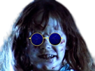 regan-exorciste-horreur-possedee-lunettes-bleues