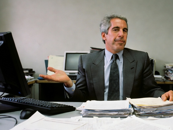 jeffrey epstein bureau dossier rien branleur administration france justice osef dormir incompetent planque travail celestin