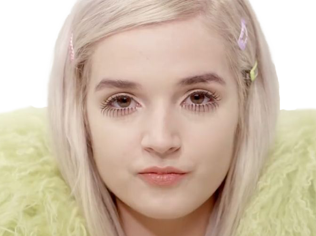 poppy moriah rose pereira chanteuse americaine vingtaine vingtenaire blonde