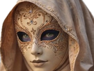 masque-carnaval-mystere-venitien-italie-capuche-beige