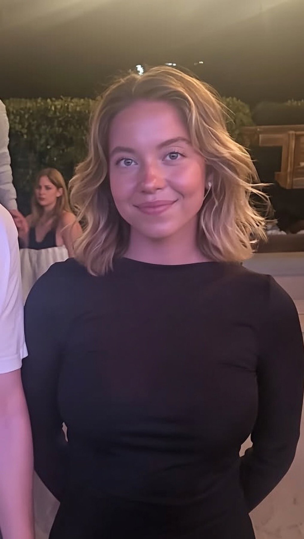 sydney sweeney bzez femme meuf fille bave
