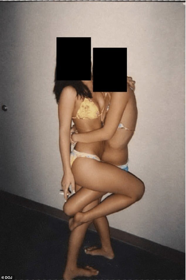 daily mail uk epstein juif filles bikini fraude israel goy