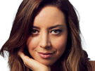 aubrey-plaza-actrice-americaine-femme-brune-trentaine-trentenaire-peau-mat