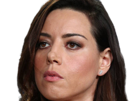 aubrey-plaza-actrice-americaine-femme-brune-trentaine-trentenaire-peau-mat