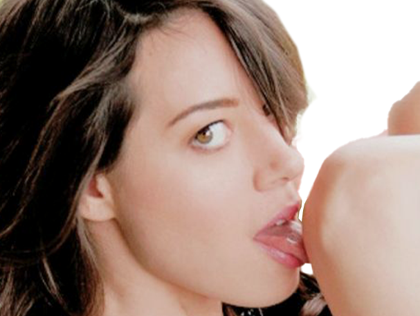 aubrey plaza actrice americaine femme brune trentaine trentenaire peau mat