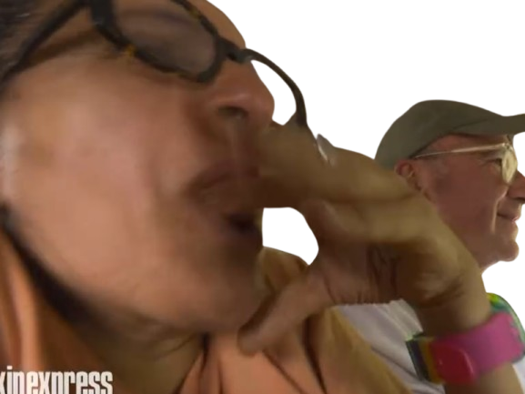 m6u pekin express tare fou folle fafa taree