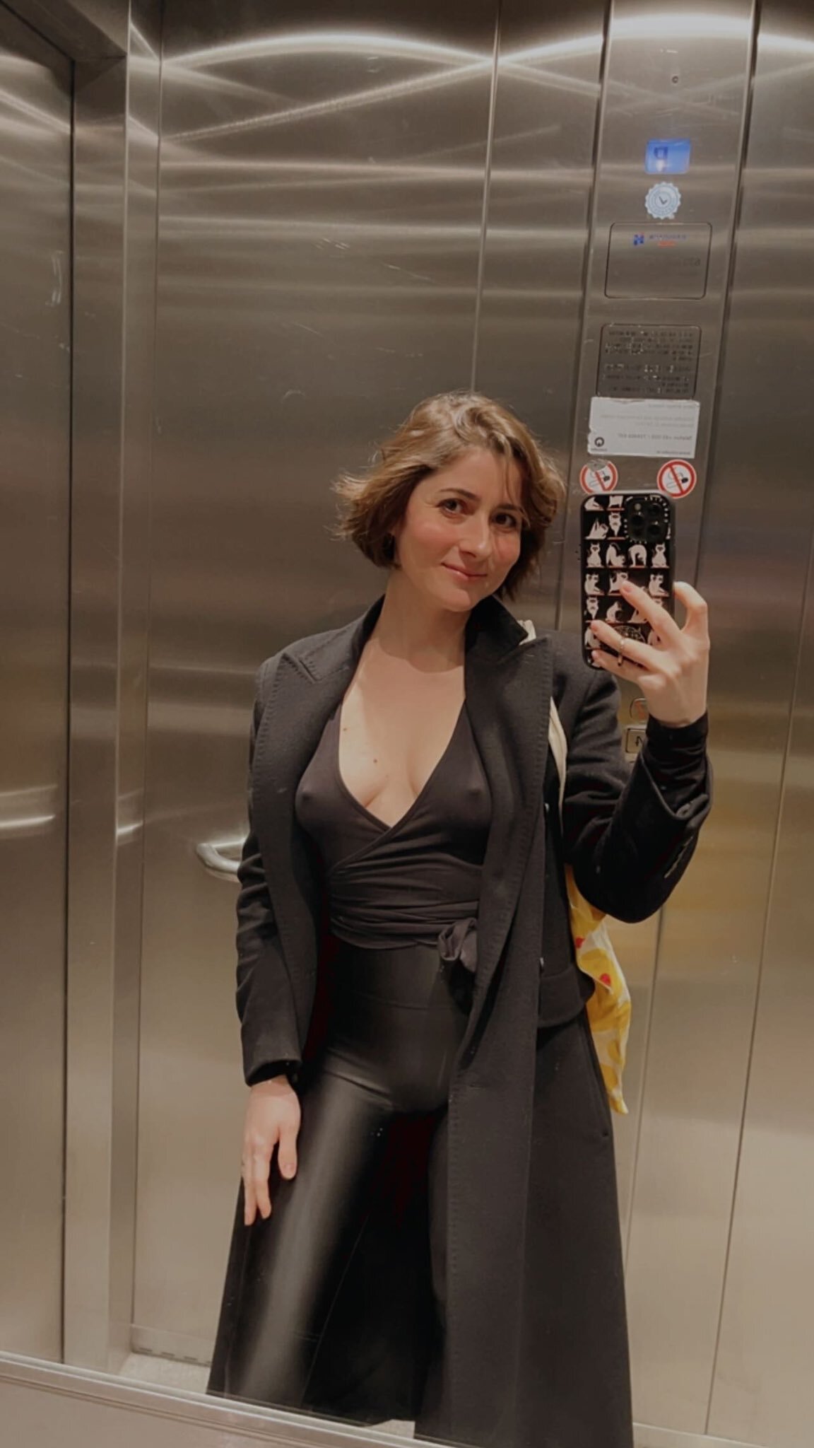 claire lambert femme meuf fille bave 10