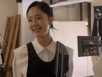 chae won bin actrice rire coreenne sourire maline gif