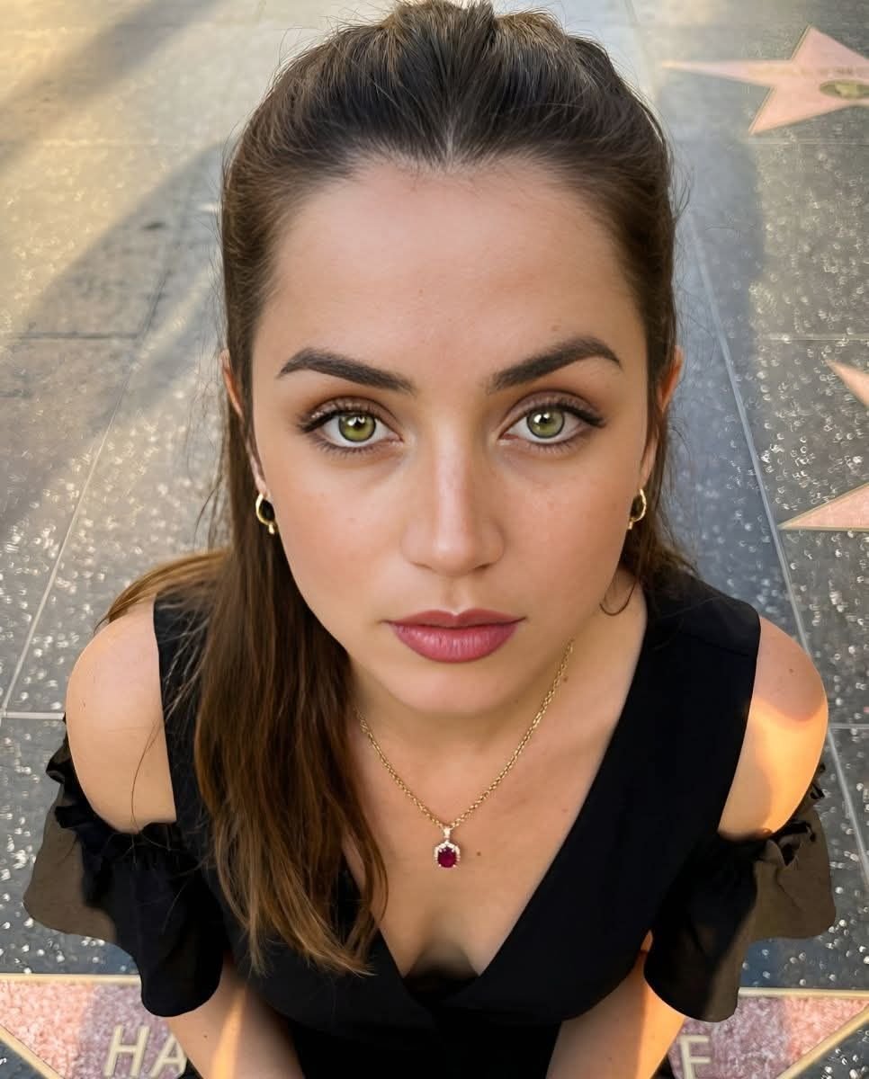 armas celeb vuitton joi 2049 cubana paloma trad wife ballet iz bel dani latin esp