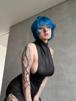 lyra-cheveux-bleu-bzez-femme-meuf-fille-teen-bave-tatouage