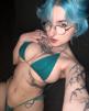 lyra-cheveux-bleu-bzez-femme-meuf-fille-teen-bave-tatouage