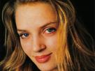 uma-thurman-kill-bill-beatrix-kiddo-blonde-yeux-bleu-rose-dassonville-bloop