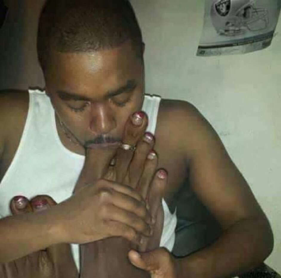 feet de kj khey pied pascalpaspro lick ongle pouce miam