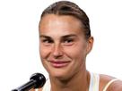 patronne-wta-aryna-sabalenka-interview-emiliano-mia-osorio-micro-rigole-sourire