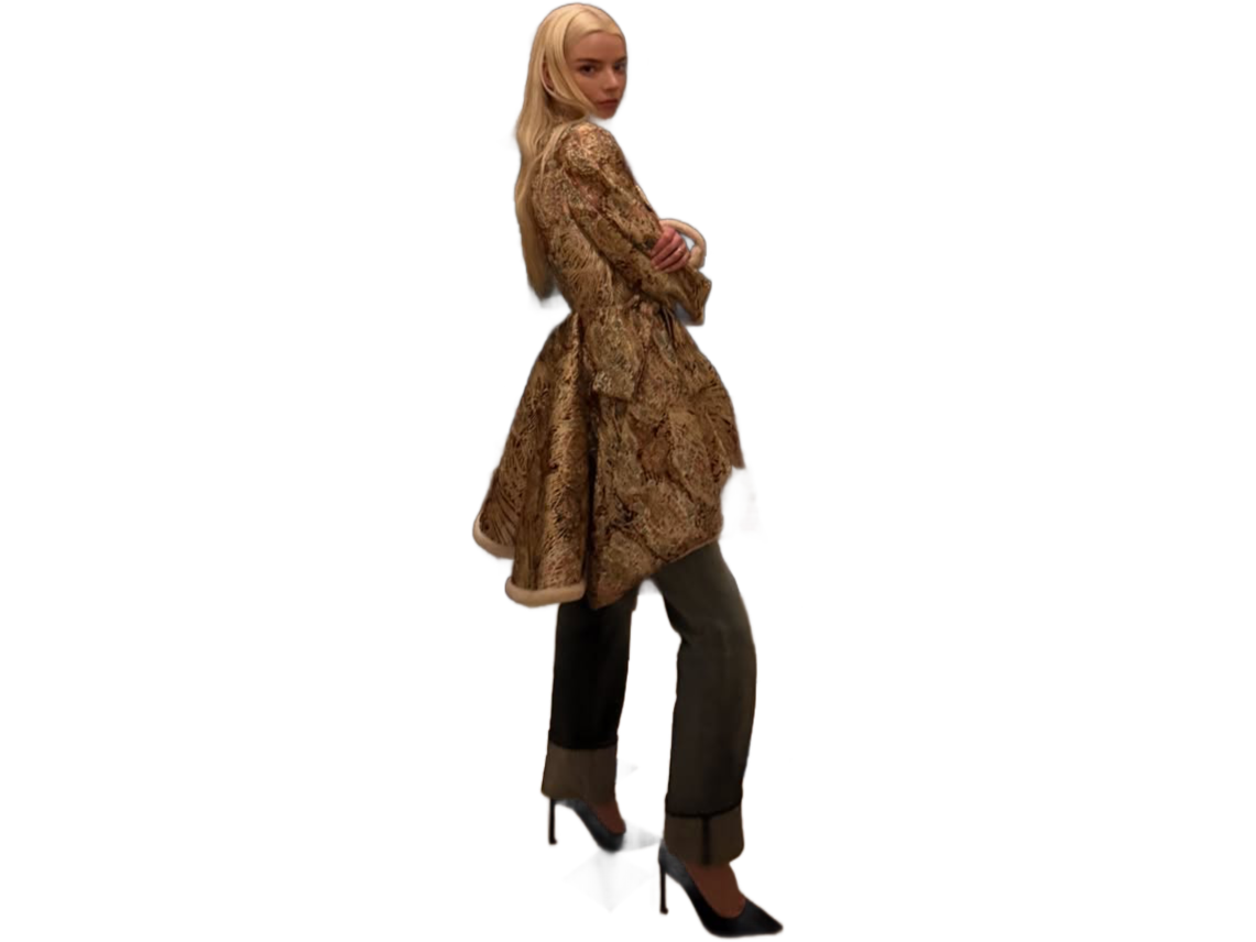 anya taylor joy paris blonde platine